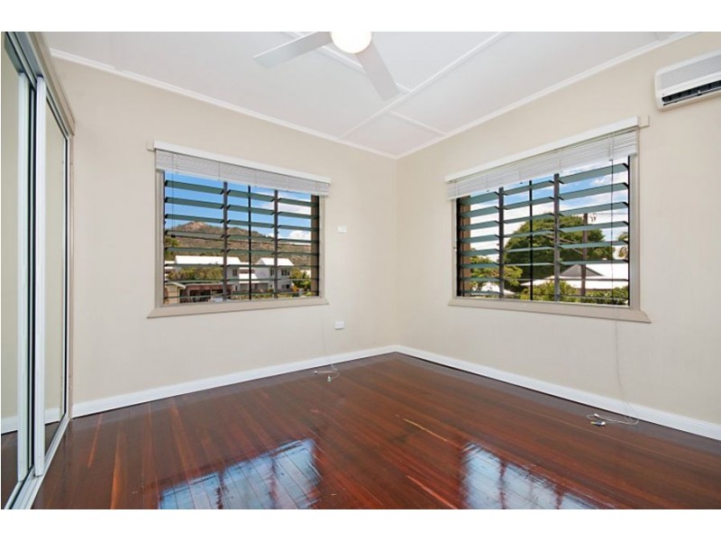 3/2 Haymarket Street, Hyde Park QLD 4812