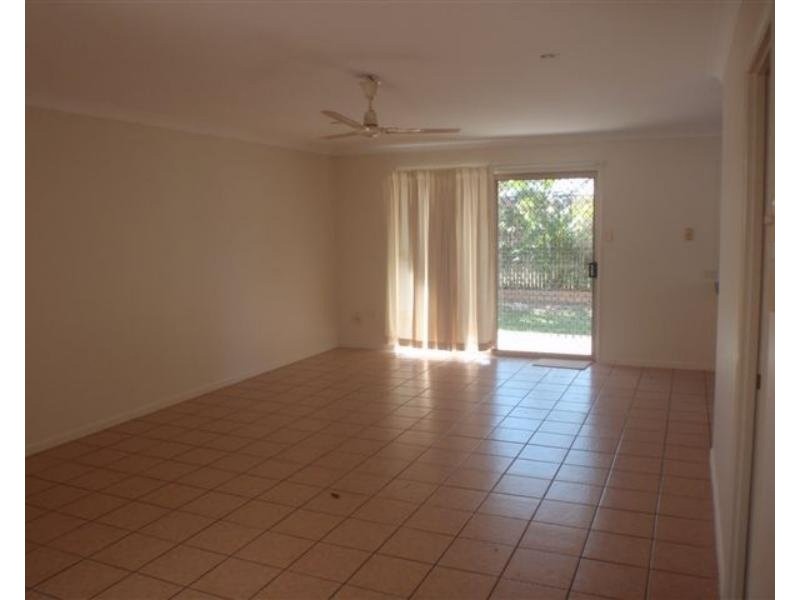 4 Blue Lake Court, Kirwan QLD 4817