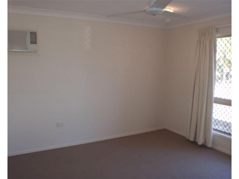 4 Blue Lake Court, Kirwan QLD 4817