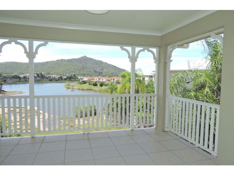 13/12-14 Martinez Avenue, West End QLD 4810