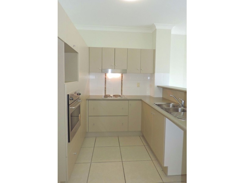 13/12-14 Martinez Avenue, West End QLD 4810
