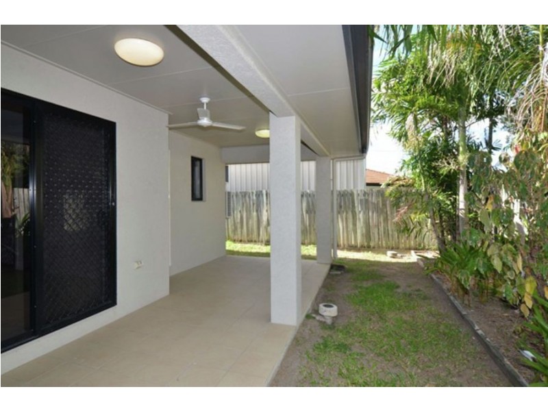 1/18 San Vito Crescent, Rasmussen QLD 4815