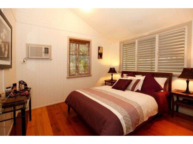 Railway Estate QLD 4810