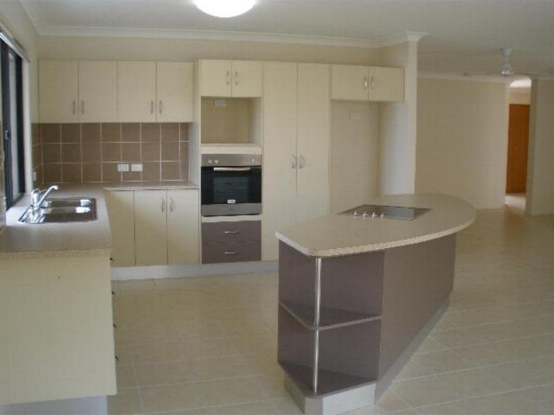 9 San Antonio Court, Mount Louisa QLD 4814