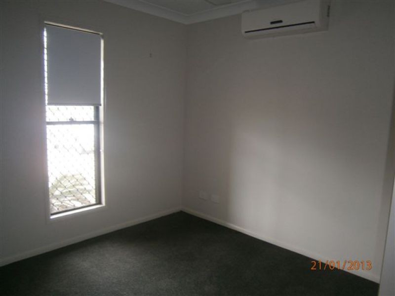 Bushland Beach QLD 4818