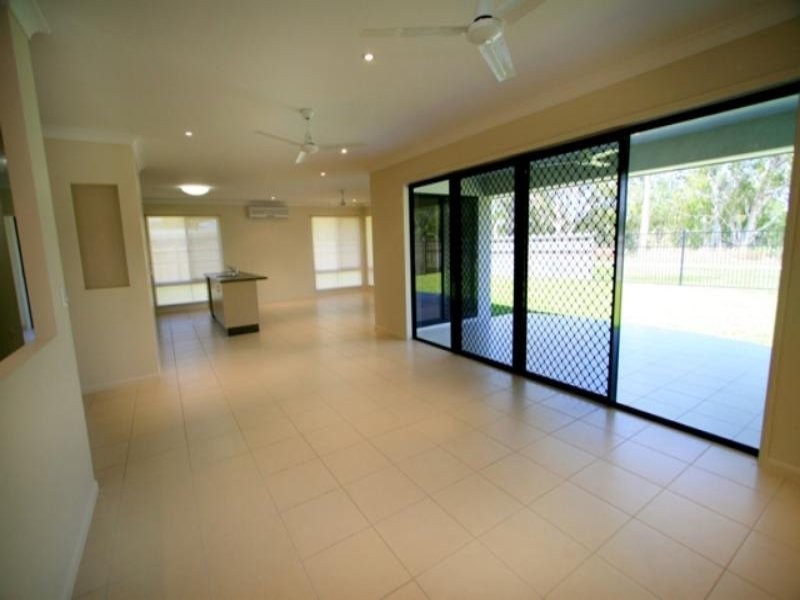 34 Waterlily Circuit, Douglas QLD 4814