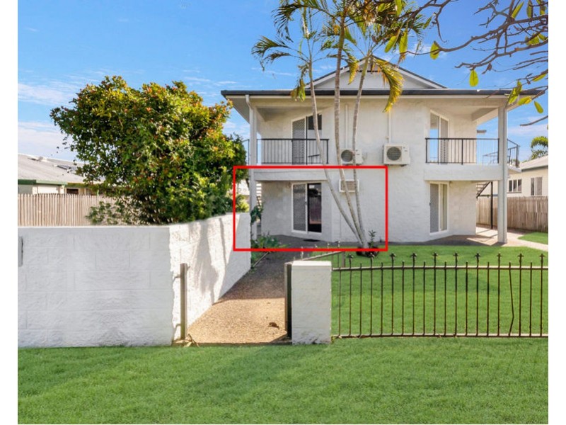 2/36 Henry Street, West End QLD 4810