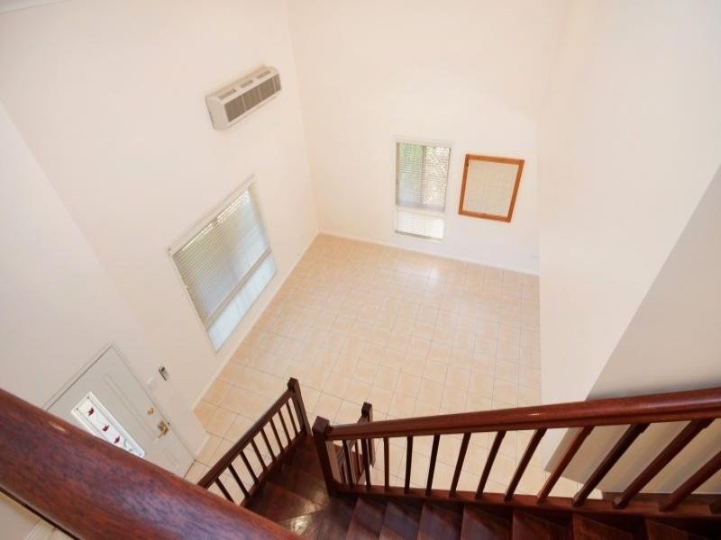 2/22 Primrose Street, North Ward QLD 4810