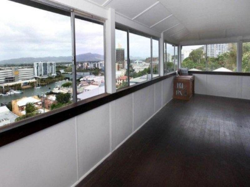 Townsville City QLD 4810