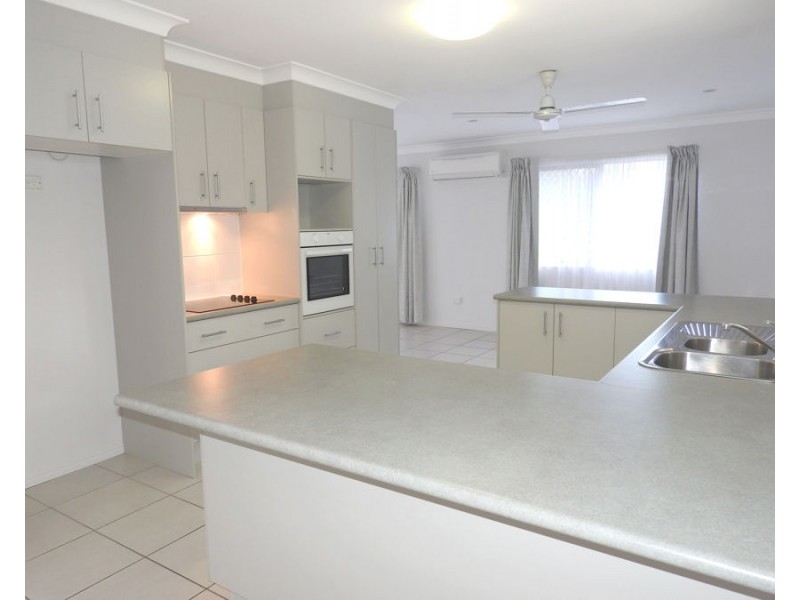 4 Nina Pocket, Bushland Beach QLD 4818