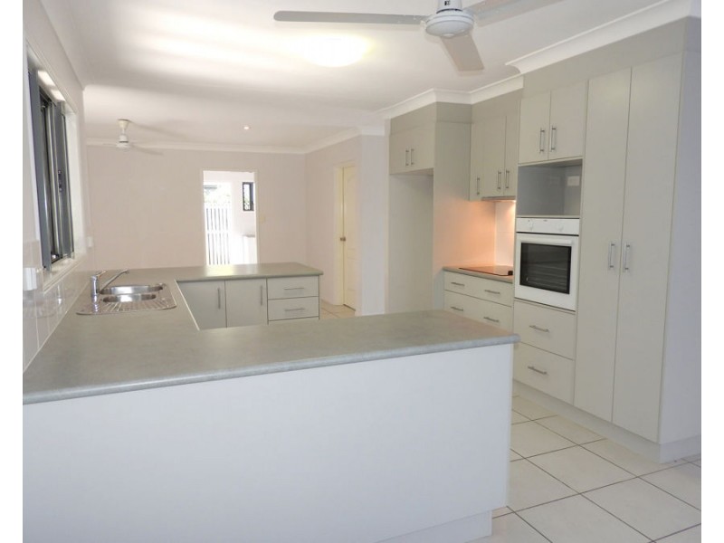 4 Nina Pocket, Bushland Beach QLD 4818