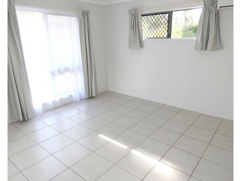4 Nina Pocket, Bushland Beach QLD 4818