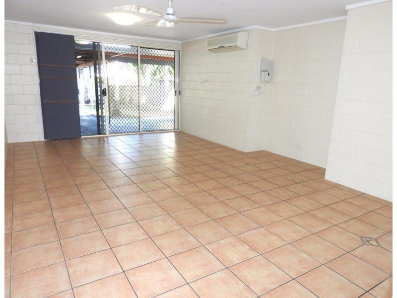 1/423 Ross River Road, Cranbrook QLD 4814