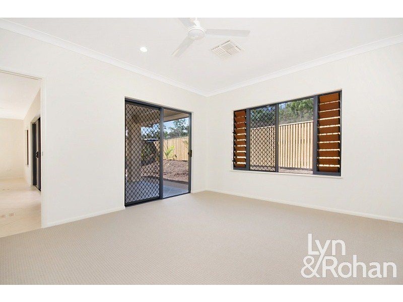 11 Yanooa Court, Bushland Beach QLD 4818