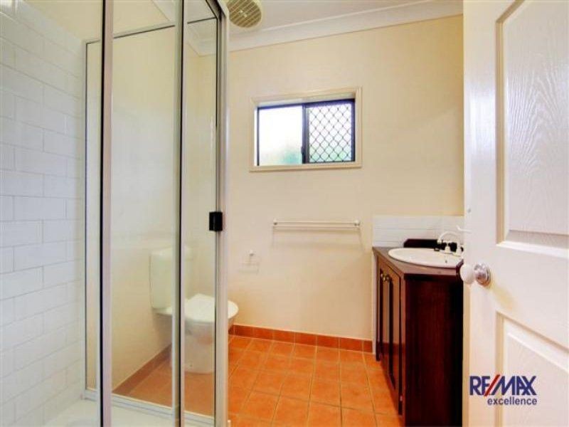 1 Minaret Way, Mount Louisa QLD 4814