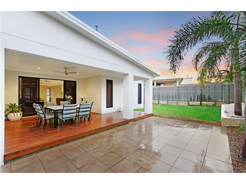 83 Klewarra Boulevard, Douglas QLD 4814