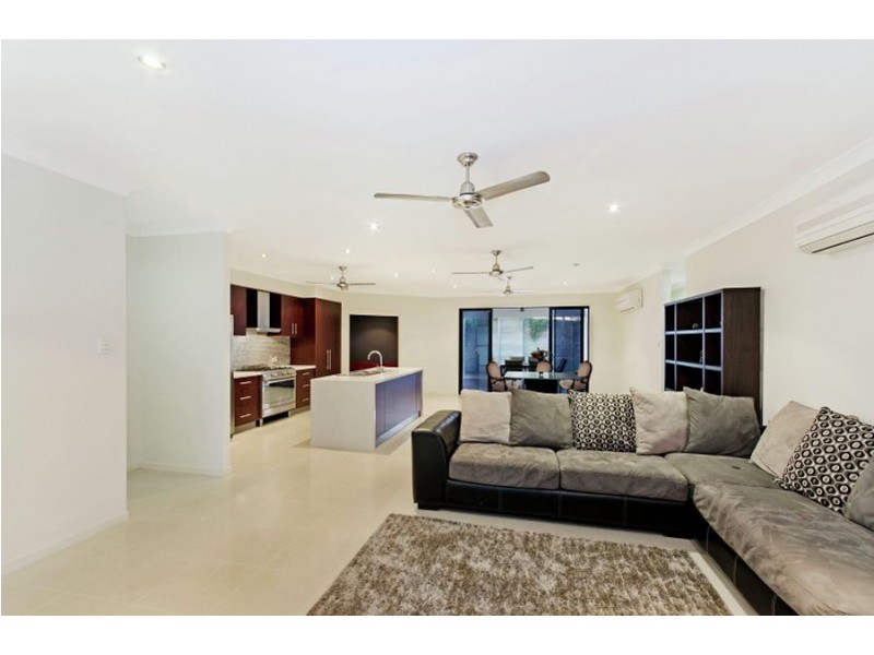 83 Klewarra Boulevard, Douglas QLD 4814