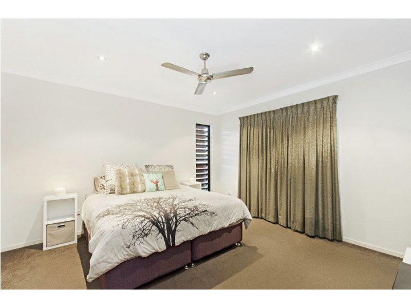 83 Klewarra Boulevard, Douglas QLD 4814