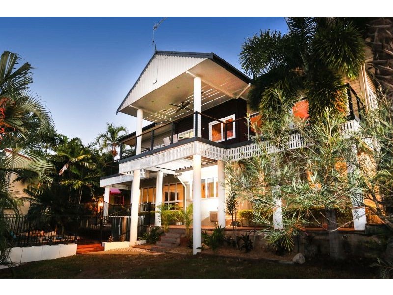 9 Stanton  Tce, Townsville City QLD 4810