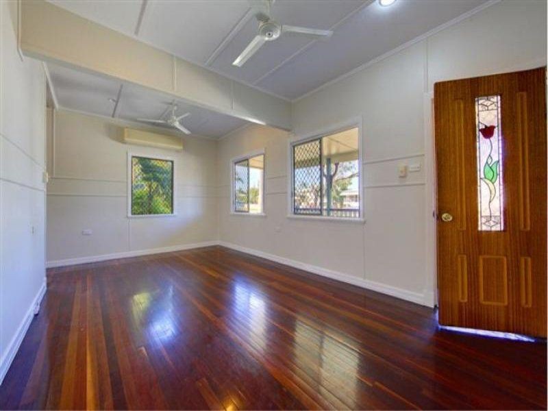 28 Crauford St, West End QLD 4810