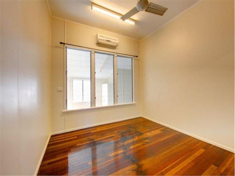 28 Crauford St, West End QLD 4810