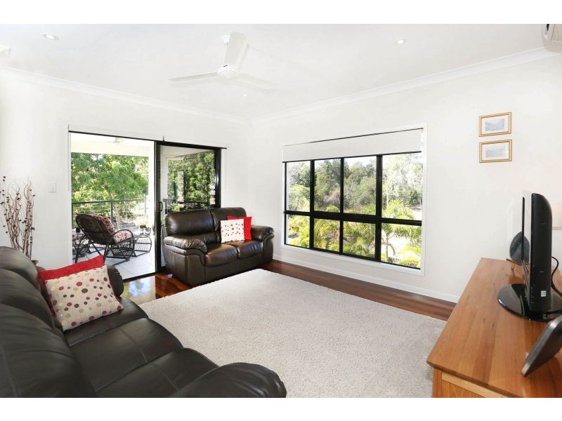 11 Margarita Ct, Bushland Beach QLD 4818