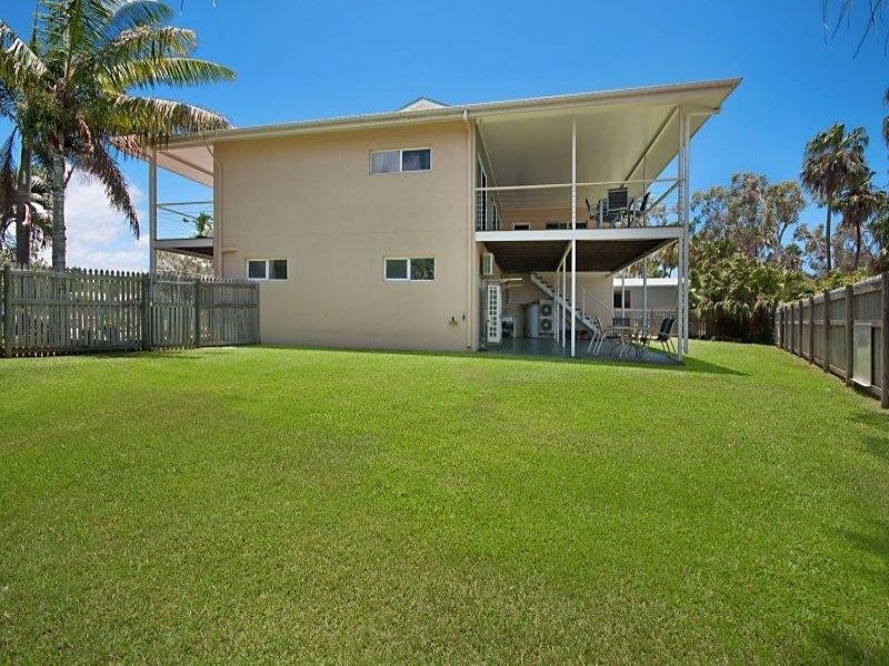 11 Marita Ct, Bushland Beach QLD 4818