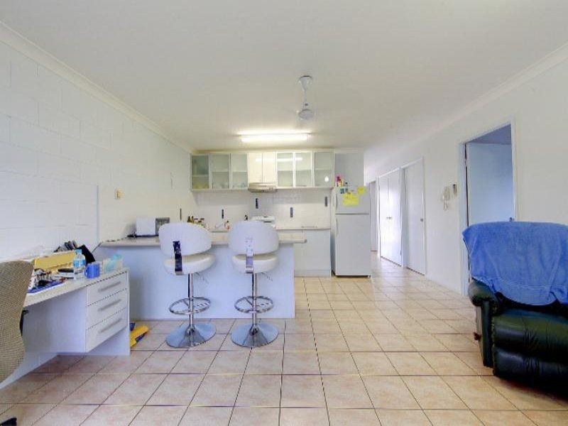 11/14 Nix St, West End QLD 4810