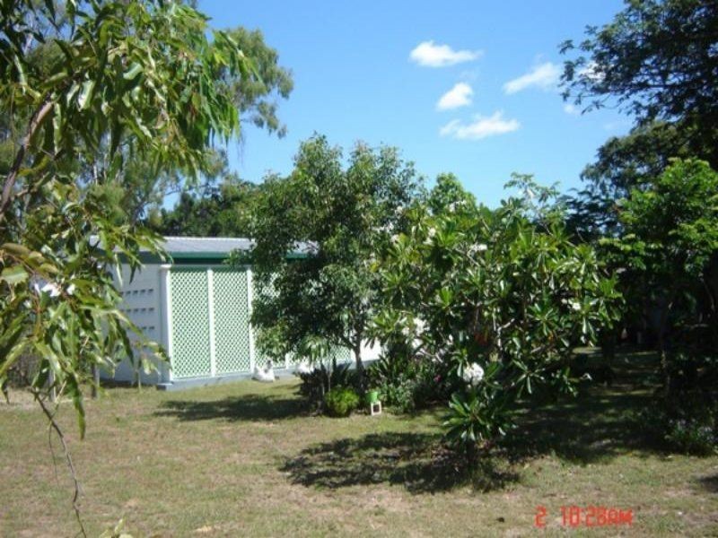 6 Lennig Pl, Nome QLD 4816
