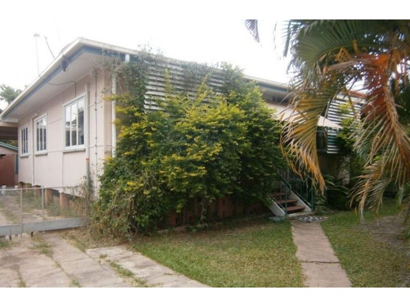 72 Kings Rd, Hyde Park QLD 4812