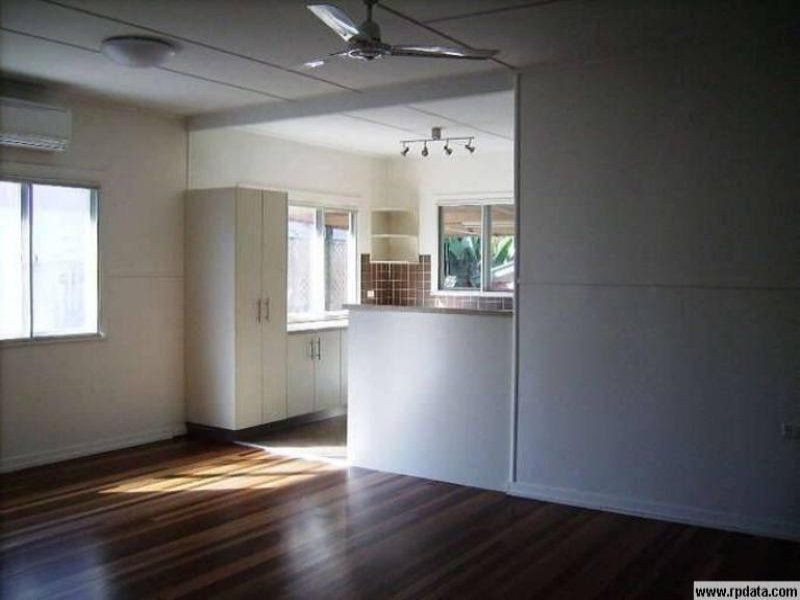 72 Kings Rd, Hyde Park QLD 4812