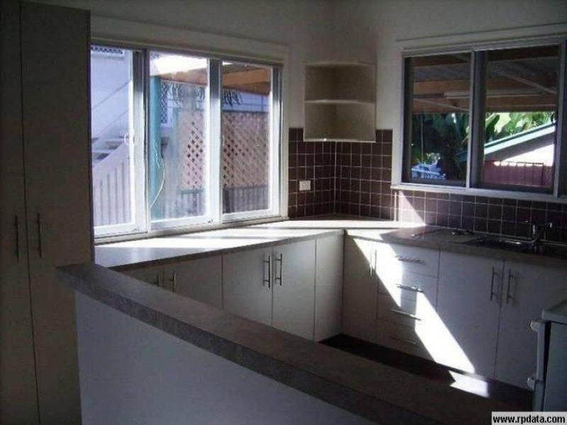 72 Kings Rd, Hyde Park QLD 4812