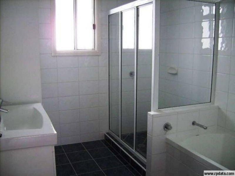 72 Kings Rd, Hyde Park QLD 4812