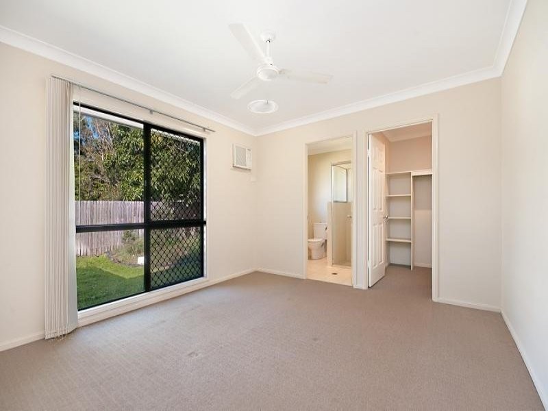 16 Balsam St, Bushland Beach QLD 4818