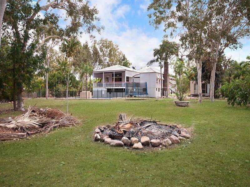 221 Kelso Dr, Kelso QLD 4815