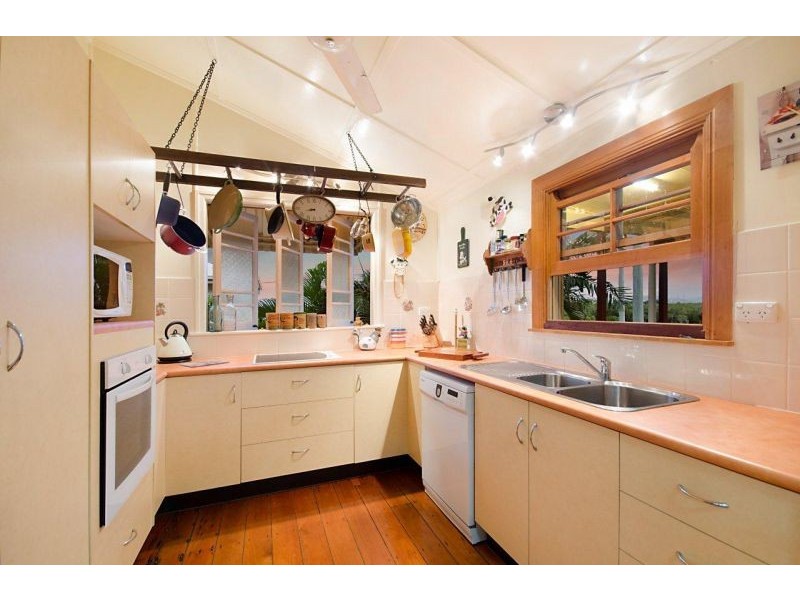 Railway Estate QLD 4810