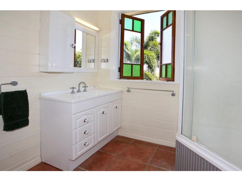 Railway Estate QLD 4810