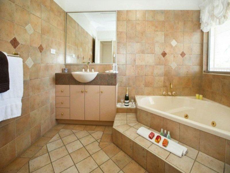 9 Cardwell Ct, Kirwan QLD 4817