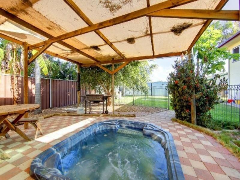 16 Julia St, Kirwan QLD 4817