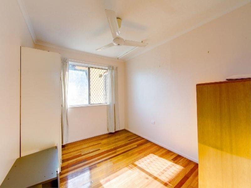 16 Julia St, Kirwan QLD 4817