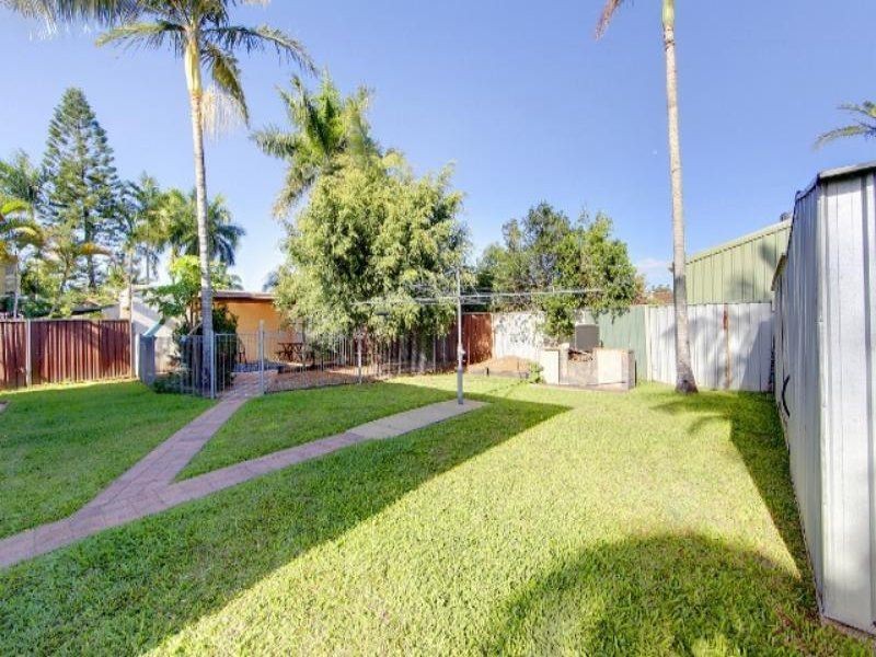 16 Julia St, Kirwan QLD 4817