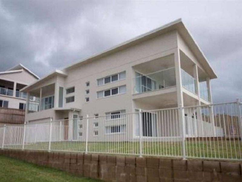 21 Cashell Cres, Bushland Beach QLD 4818