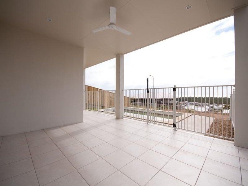 21 Cashell Cres, Bushland Beach QLD 4818