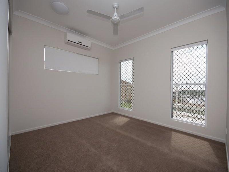 21 Cashell Cres, Bushland Beach QLD 4818