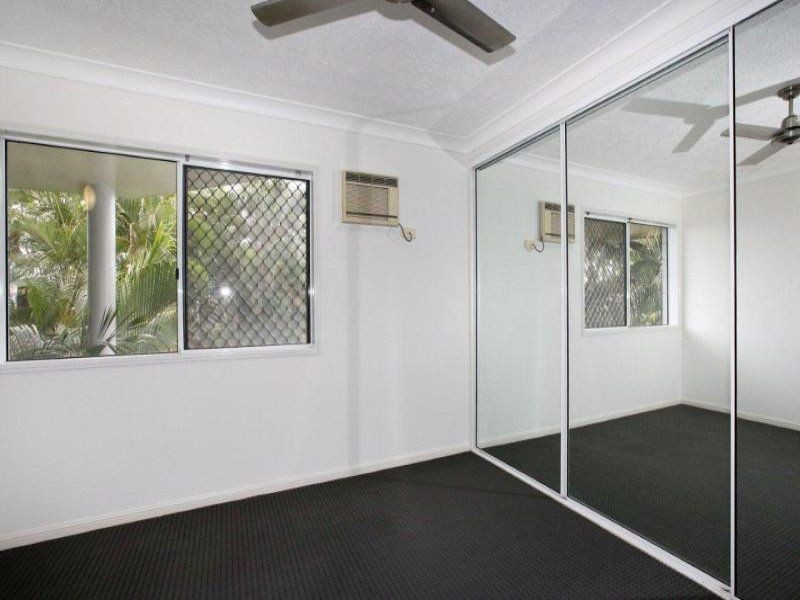 1/14 Eden St, Belgian Gardens QLD 4810