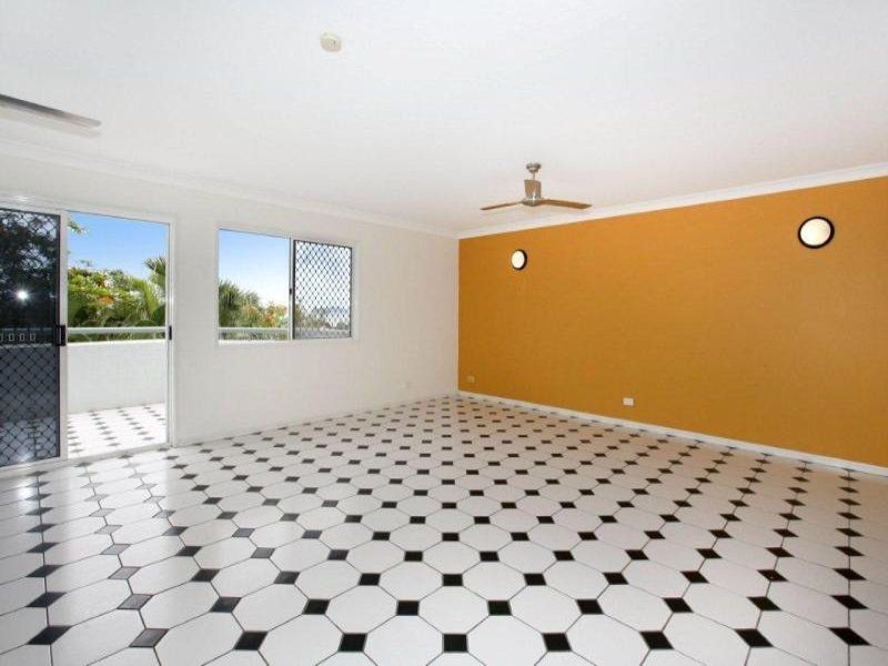 1/14 Eden St, Belgian Gardens QLD 4810
