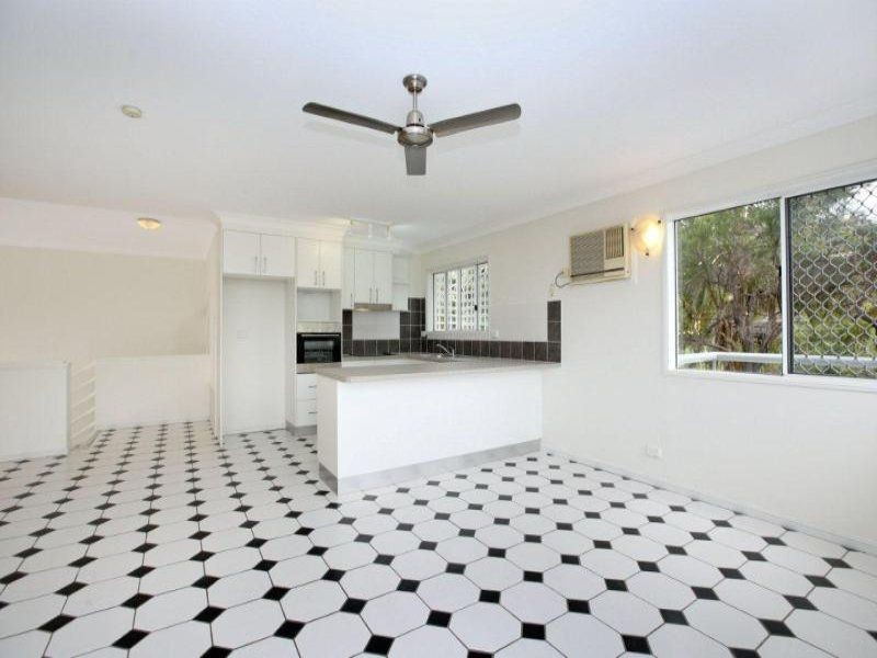 1/14 Eden St, Belgian Gardens QLD 4810