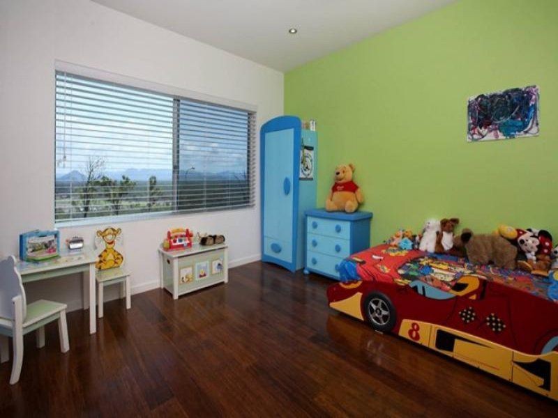 96 Goiceochea Dr, Bushland Beach QLD 4818