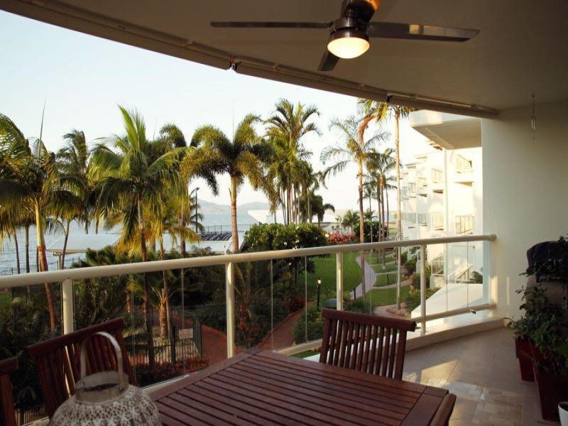 21/7 Mariners Dr, Townsville City QLD 4810