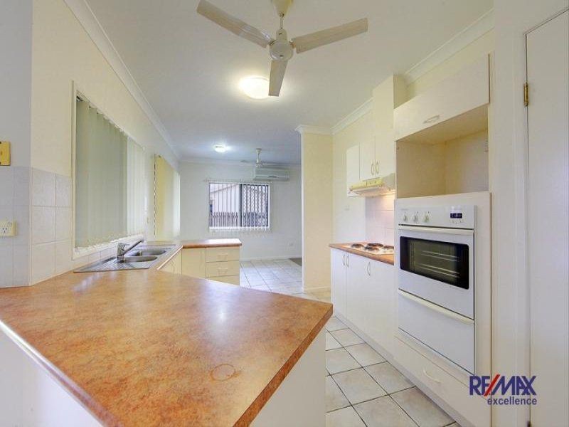 92 Phoenix  Pde, Kirwan QLD 4817